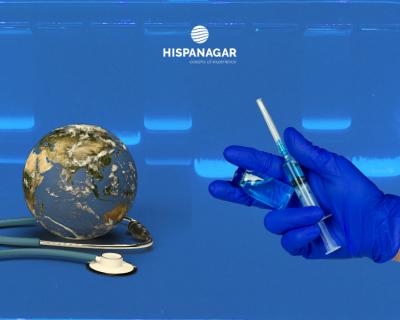 Collage Vacunas y Fonendoscopio con fondo de electroforesis